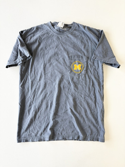 Vist Large View of Product Image Which is Used Unbranded T-Shirt M-8/10