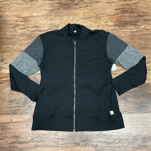 Vist Large View of Product Image Which is Used Vuori Active Sweatshirt L-12/14