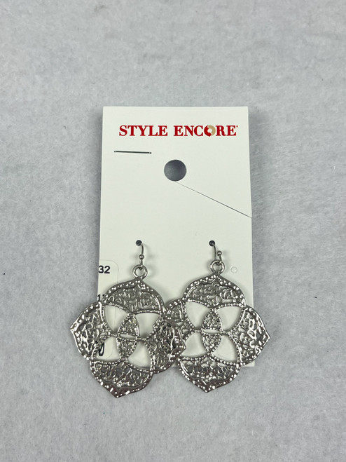 Vist Large View of Product Image Which is Used Kendra Scott Earrings