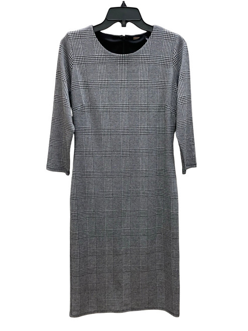 Vist Large View of Product Image Which is Used T Tahari Short Dress B M-8/10