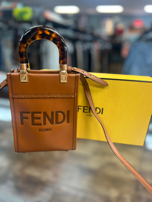 Vist Large View of Product Image Which is Used Fendi Small Leather Handbag