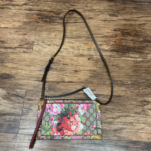 Vist Large View of Product Image Which is Used Gucci Large Leather Handbag