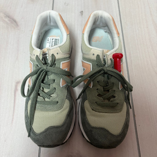 Vist Large View of Product Image Which is Used New Balance Performance Shoes 11