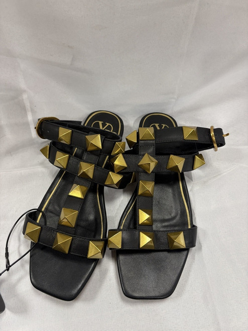 Vist Large View of Product Image Which is Used Valentino Sandals