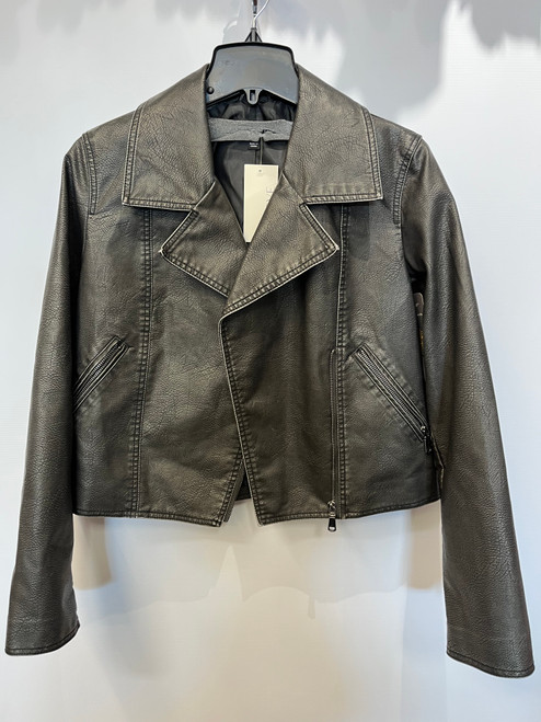 Vist Large View of Product Image Which is Used Evereve Short Light Jacket S-4/6