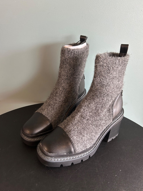 Vist Large View of Product Image Which is Used Sam Edelman Ankle Boots 6