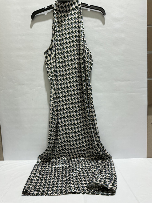 Vist Large View of Product Image Which is Used Scoop Long Dress F M-8/10