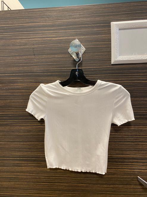 Vist Large View of Product Image Which is Used Ardene Short Sleeve Top S-4/6