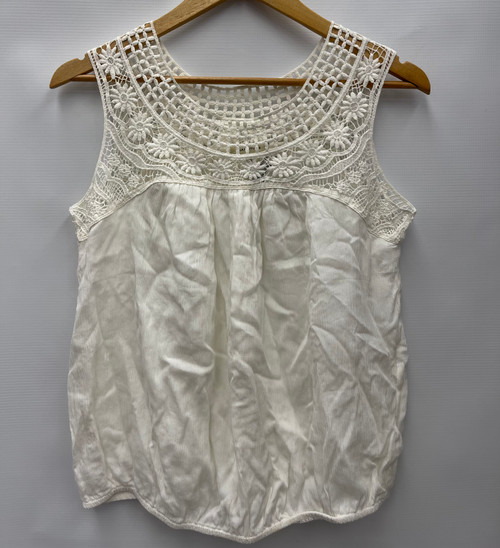 Vist Large View of Product Image Which is Used Max Studio Tank Top XS-0/2