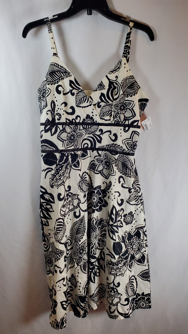 Vist Large View of Product Image Which is Used Unbranded Short Dress B L-12/14