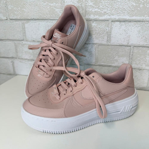 Vist Large View of Product Image Which is Used Nike Casual Shoes 6