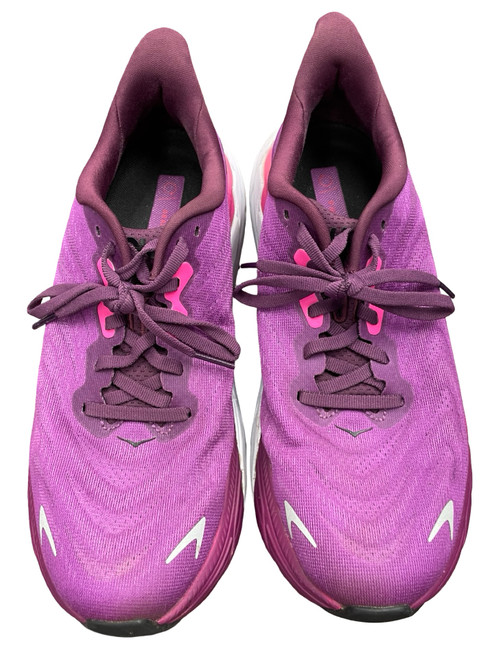Vist Large View of Product Image Which is Used Hoka Performance Shoes 8