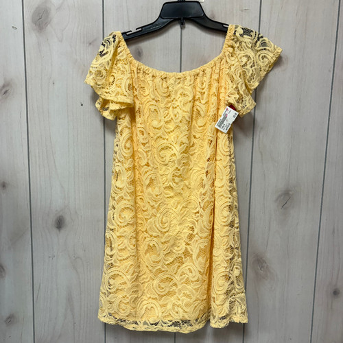 Vist Large View of Product Image Which is Used Tiana B Short Dress F M-8/10