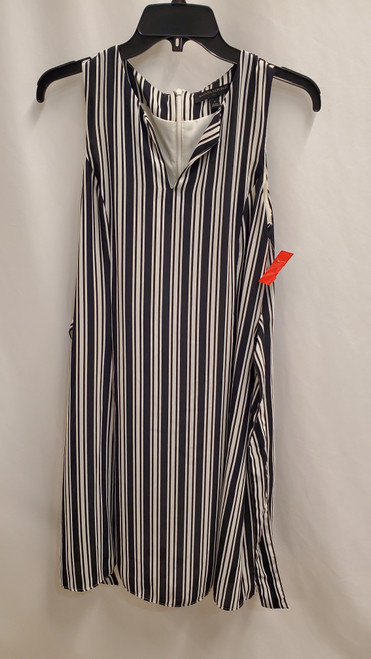 Vist Large View of Product Image Which is Used Banana Republic Short Dress B XS-0/2