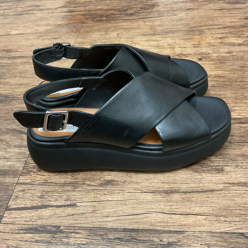 Vist Large View of Product Image Which is Used Geox Sandals 9