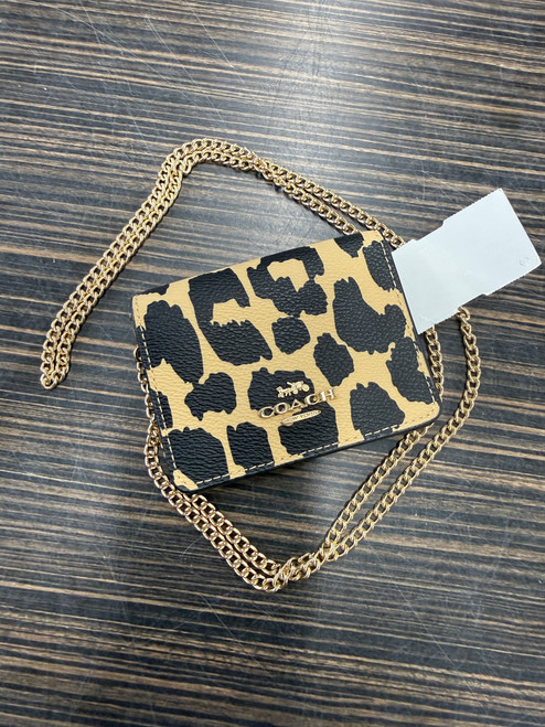 Vist Large View of Product Image Which is Used Coach Leather Wristlet