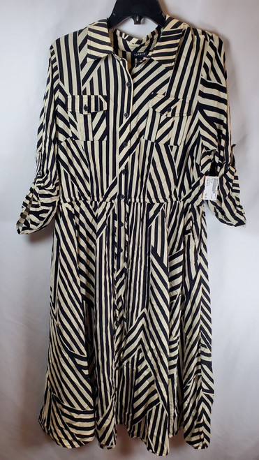 Vist Large View of Product Image Which is Used Torrid Long Dress B 1X-18