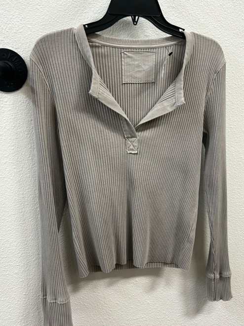 Vist Large View of Product Image Which is Used Unbranded Long Sleeve Top M-8/10