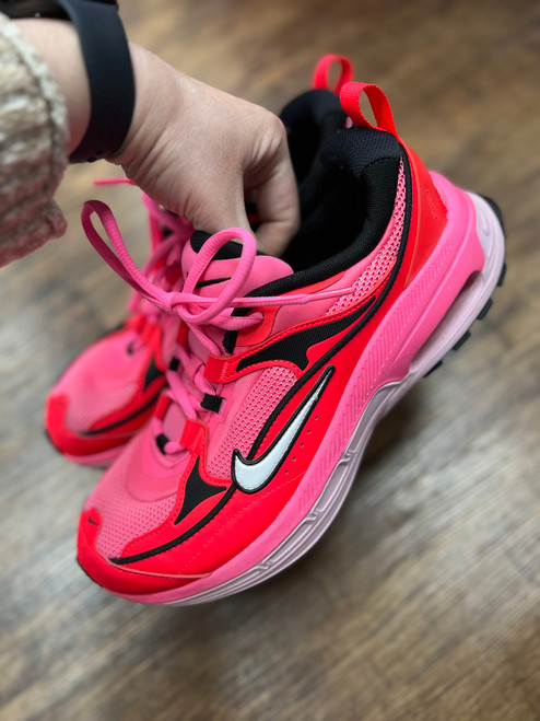 Vist Large View of Product Image Which is Used Nike Performance Shoes 9.5