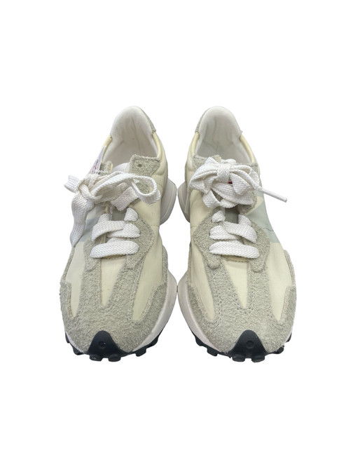 Vist Large View of Product Image Which is Used New Balance Performance Shoes 7