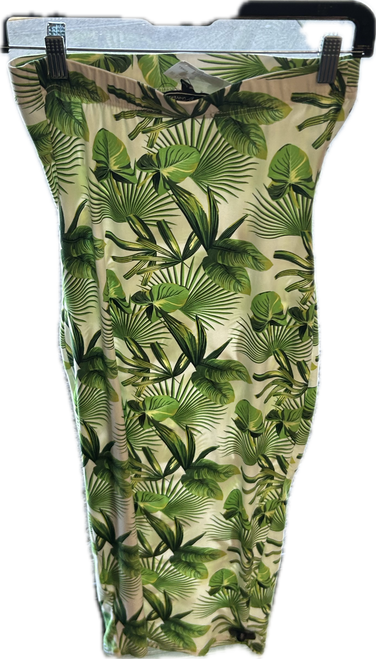 Vist Large View of Product Image Which is Used Unbranded Long Dress B M-8/10