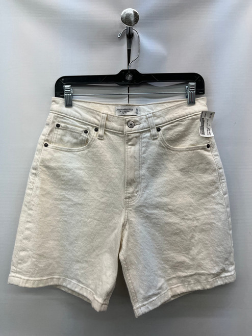 Vist Large View of Product Image Which is Used Abercrombie & Fitch Shorts 4-27