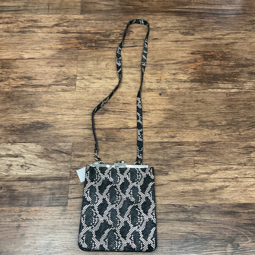 Vist Large View of Product Image Which is Used Hobo Leather Purse