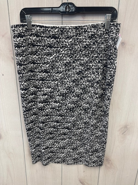 Vist Large View of Product Image Which is Used Vince Camuto Short Skirt M 8-10/28-30