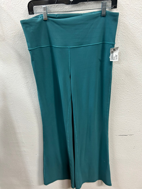 Vist Large View of Product Image Which is Used Athleta Active Leggings 10-30