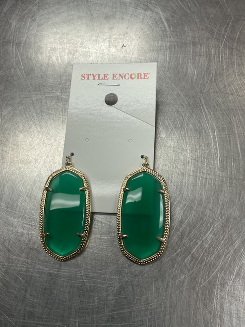 Vist Large View of Product Image Which is Used Kendra Scott Earrings