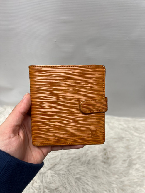 Vist Large View of Product Image Which is Used Louis Vuitton Leather Wallet