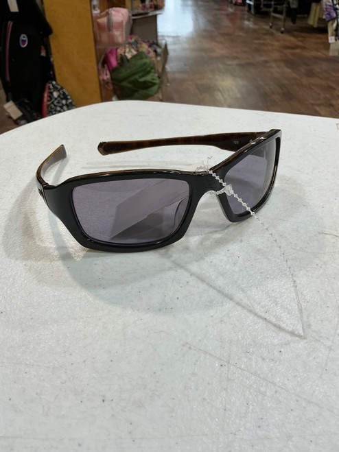 Vist Large View of Product Image Which is Used Oakley Sunglasses