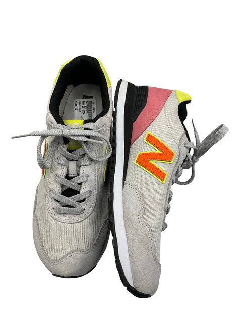 Vist Large View of Product Image Which is Used New Balance Casual Shoes 10