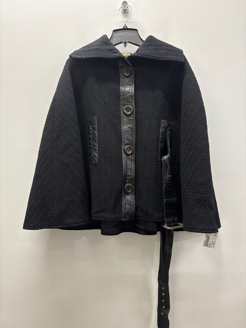 Vist Large View of Product Image Which is Used Mackage Short HeavyCoat XS-0/2