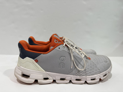 Vist Large View of Product Image Which is Used Oncloud Mens Athletic Shoes 10