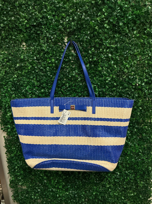 Vist Large View of Product Image Which is Used Kate Spade New York Xlarge Handbag