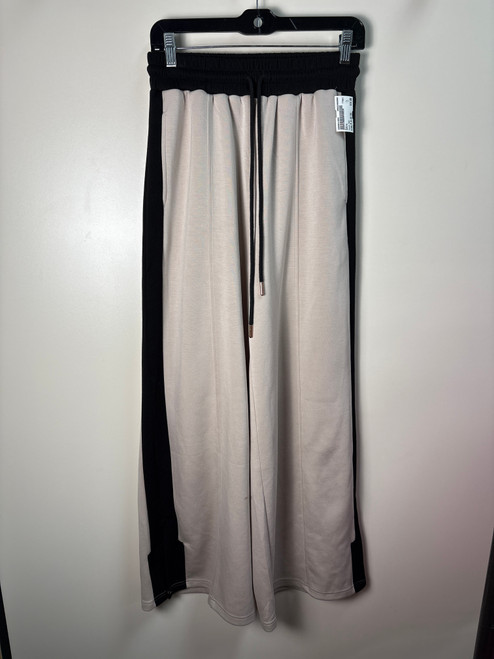 Vist Large View of Product Image Which is Used Entro Casual Pant M 8-10/28-30