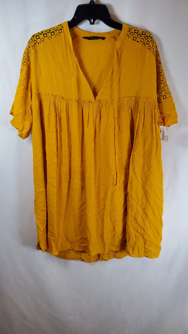 Vist Large View of Product Image Which is Used Zara Basic Short Dress B S-4/6