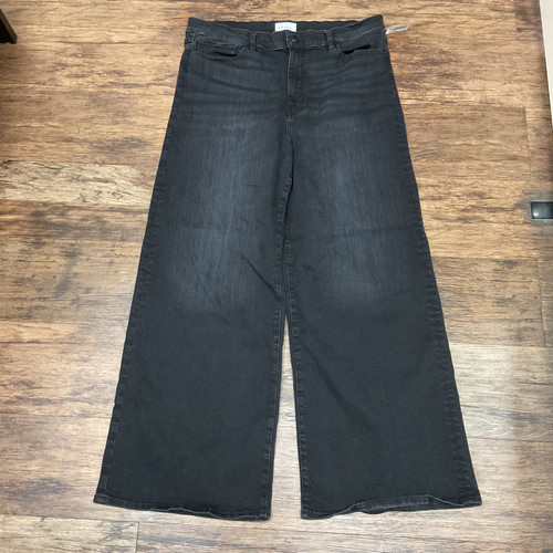 Vist Large View of Product Image Which is Used Frame Casual Pant 16-33