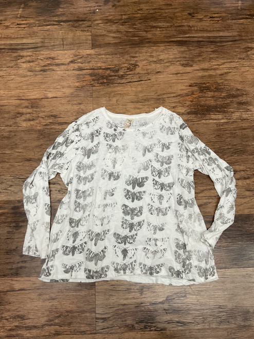 Vist Large View of Product Image Which is Used magnolia Pearl Long Sleeve Top M-8/10