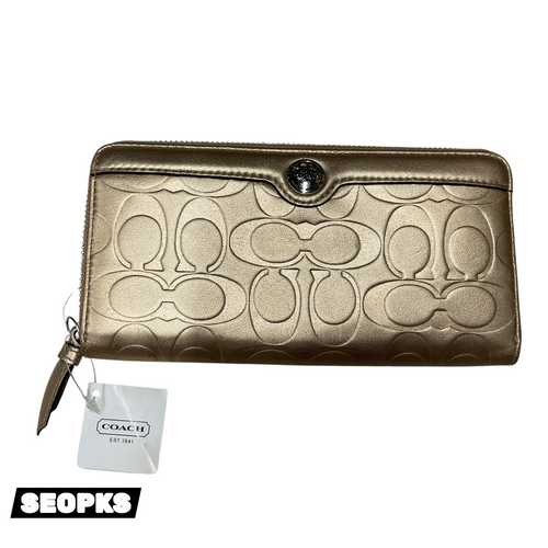 Vist Large View of Product Image Which is Used Coach Leather Wallet
