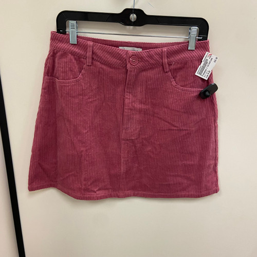 Vist Large View of Product Image Which is Used Francesca's Collections Short Skirt 8-29