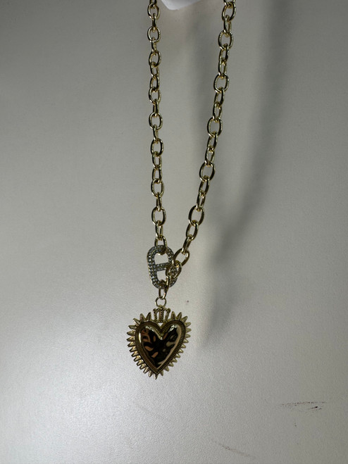 Vist Large View of Product Image Which is Used Unbranded Necklace