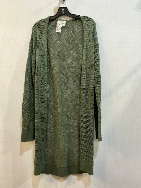 Vist Large View of Product Image Which is Used Olive & Oak Lightweight Sweater M-8/10
