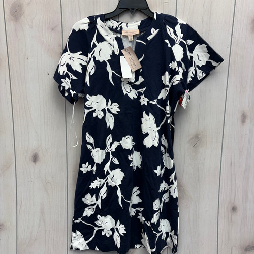 Vist Large View of Product Image Which is Used Philosophy Short Dress B M-8/10