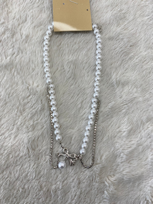 Vist Large View of Product Image Which is Used Unbranded Necklace