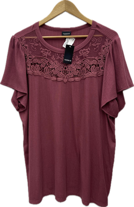 Vist Large View of Product Image Which is Used Torrid Short Sleeve Top 3X-22