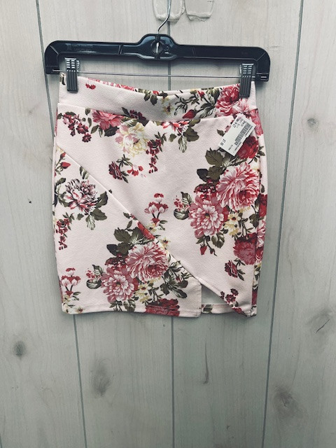 Vist Large View of Product Image Which is Used Shein Short Skirt 4-27