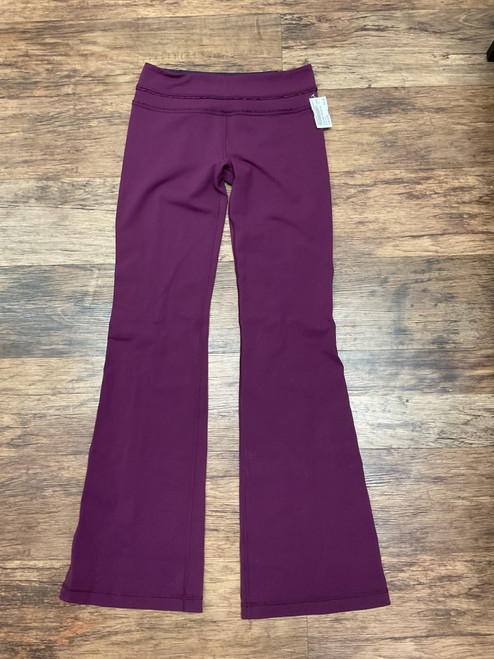 Vist Large View of Product Image Which is Used Lululemon Athletica Active Pant 6-28