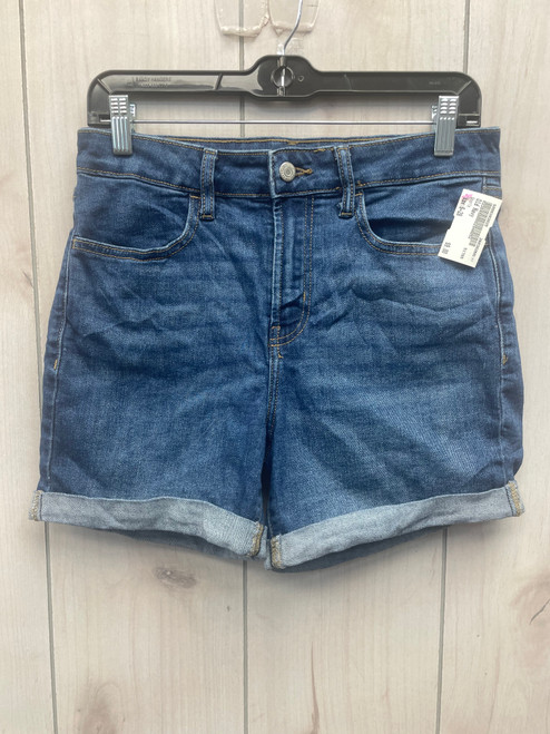 Vist Large View of Product Image Which is Used Old Navy Shorts 6-28
